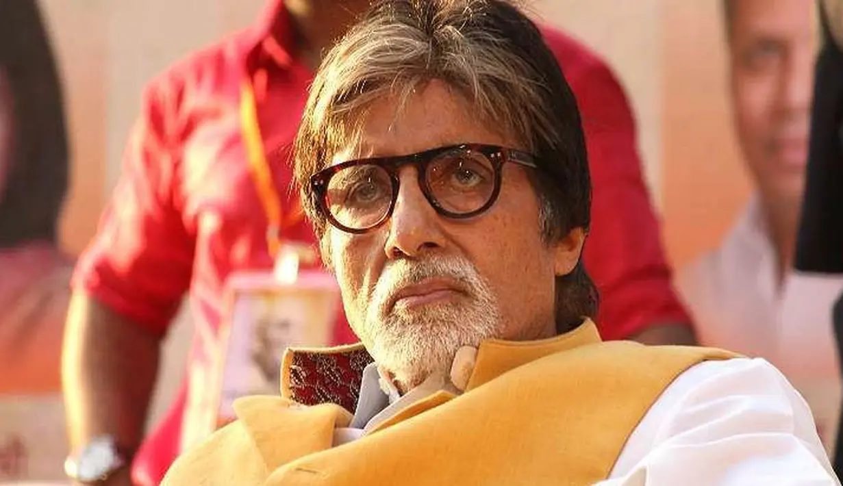 Walaupun usianya tidak muda lagi, akan tetapi Amitabh Bachchan masih sibuk syuting film terbarunya. Ia membantah jika dirinya sakit gara-gara syuting. (Foto: catchnews.com)