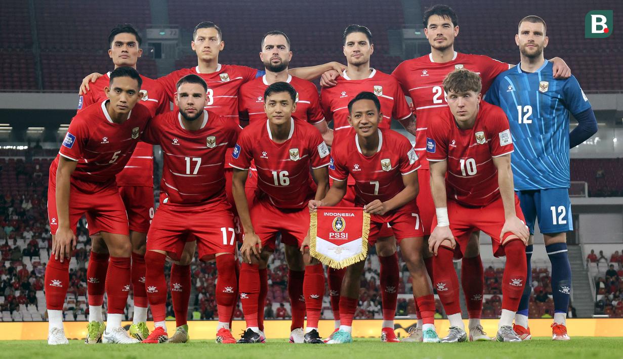 Starting XI Timnas Indonesia saat laga semifinal FIFA Series 2026 melawan St Kitts and Nevis di Stadion Utama Gelora Bung Karno (SUGBK), Senayan, Jakarta, Jumat (27/03/2026). (Bola.com/M Iqbal Ichsan)