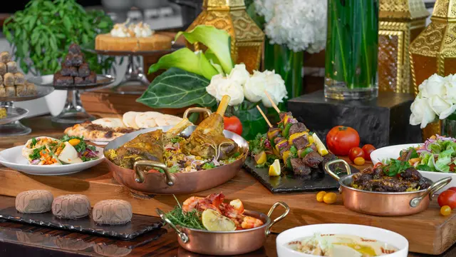 4 Hotel Mewah di Jakarta yang Sajikan Kuliner Timur Tengah Selama Ramadan, Cocok untuk Buka Puasa Bareng Bestie