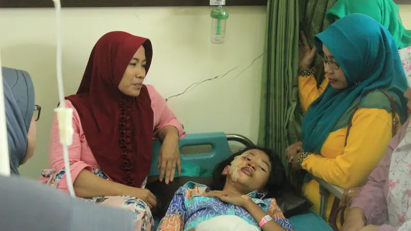 Korban kebakaran, Lutvia Suda Nur laily atau Lutvia (11), dirawat di RSUD dr Soetijono, Blora. (Foto: Liputan6.com/Ahmad Adirin)