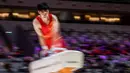 <p>Pesenam China, Hong Yanming beraksi pada nomor kuda pelana final aparatus putra Kejuaraan Dunia Gimnastik 2025 di Indonesia Arena, Senayan, Jakarta, Jumat (24/10/2025). (Bola.com/Bagaskara Lazuardi)</p>