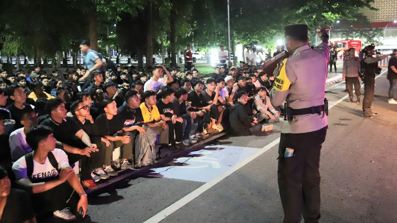 Laga PSS vs Persib Ricuh di Solo, 1.000-an Bobotoh Diamankan Polisi