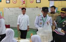 Momen Gibran Tinjau Program Makan Bergizi Gratis di Maros, 800 Makanan Dibagikan ke Murid