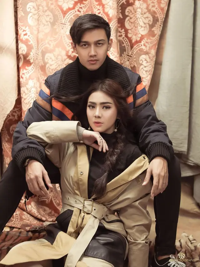 6 Potret Prewedding Felicya Angelista dan Caesar Hito, Pose Kakinya Jadi Sorotan