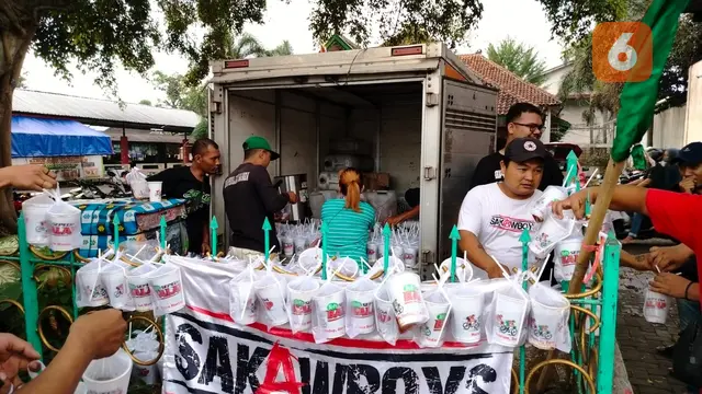 Bulan Ramadhan Jadi Ajang Berbagi untuk Komunitas Sepak Bola