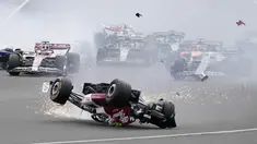 F1 GP Inggris diwarnai dengan kecelakaan horor yang menimpa pembalap Alfa Romeo, Zhou Guanyu di tikungan pertama. (AP/Frank Augstein)