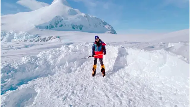 6 Fakta Menarik Gunung Vinson, Titik Tertinggi di Antartika. (Dok: IG @gracetseng_0821 https://www.instagram.com/p/C0Qadv4PePW/?igsh=aDY1N3ptYzd5bHIx)