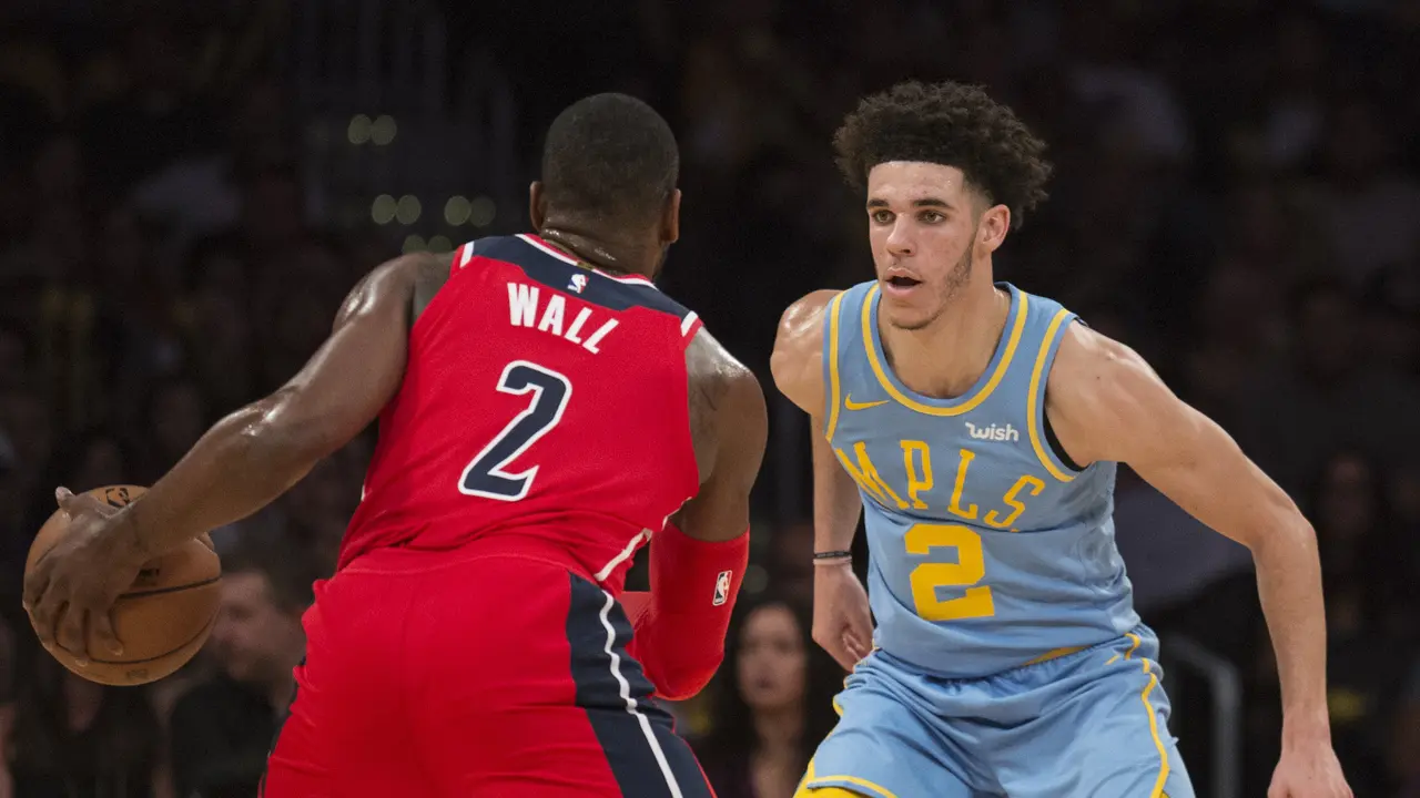 John Wall Berhadapan dengan Lonzo Ball