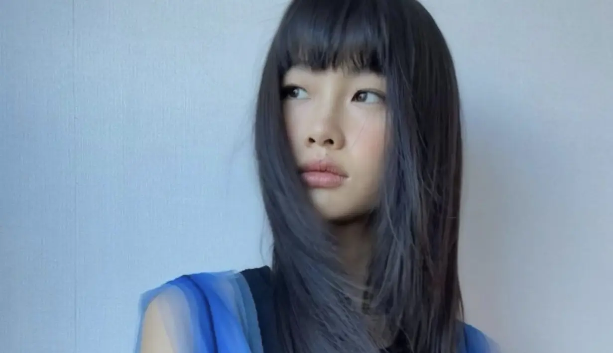 Jung Ho Yeon masuk ke dalam peringkat 10 perempuan tercantik di dunia menurut golden ratio dengan skor 89,63%. 
[Foto: instagram.com/hoooooyeon]