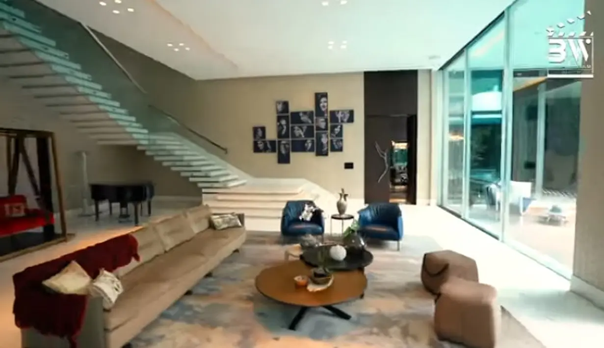 Rumah mewah Manoj Punjabi (Youtube/Boy William)