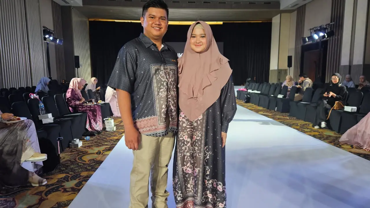Dewi Permata dan Rosy Andreas