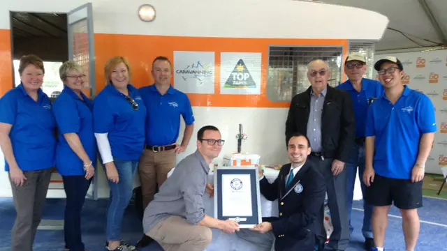 Penerimaan penghargaan sertifikat dari Guinness World Records