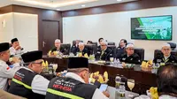 Sejumlah pejabat Tabung Haji Malaysia berkunjung ke Kantor Petugas Penyelenggara Ibadah Haji (PPIH) Arab Saudi Daerah Kerja (Daker) Makkah di Syisyah, Jumat (7/7/2023). (FOTO: MCH PPIH ARAB SAUDI 2023)