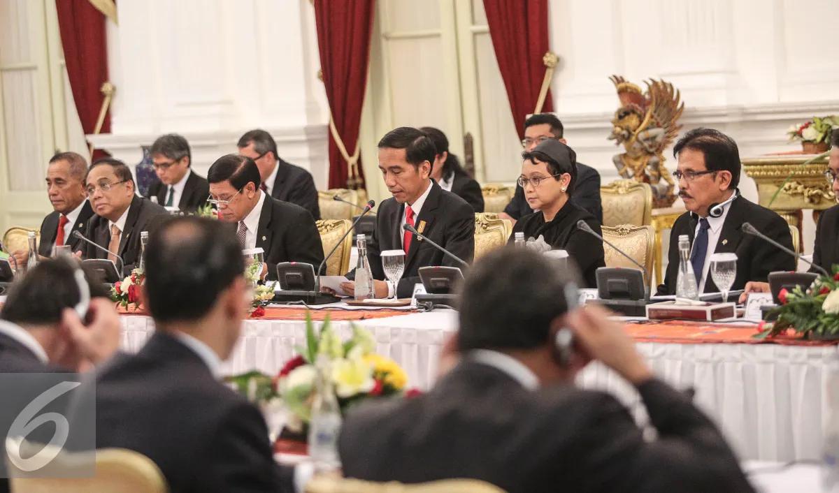 Sebelumnya, Presiden Jokowi membeberkan imbas negatif bonus demografi yang dialami Indonesia. Salah satunya sulit mencari pekerjaan.&nbsp;<br>