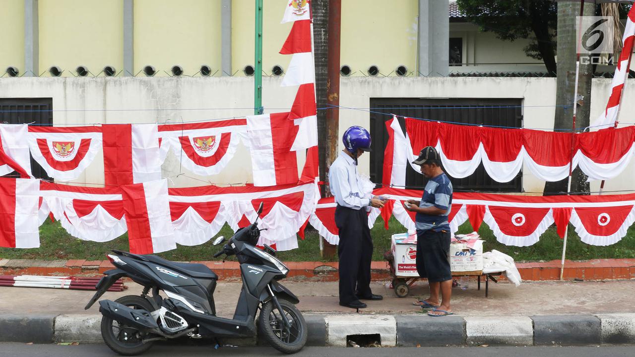 Masuk Bulan Agustus, Penjualan Bendera Merah Putih Mulai Marak