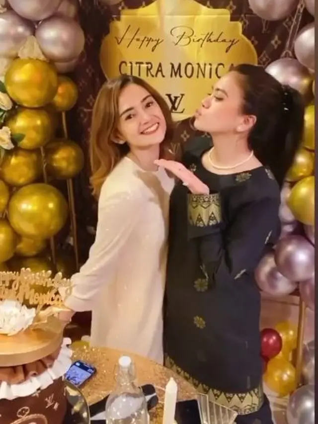 7 Momen Ifan Seventeen Beri Kejutan Ulang Tahun Citra Monica, Romantis
