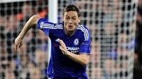 Nemanja Matic membantah rumor perpecahan di tubuh Chelsea. (Guardian)