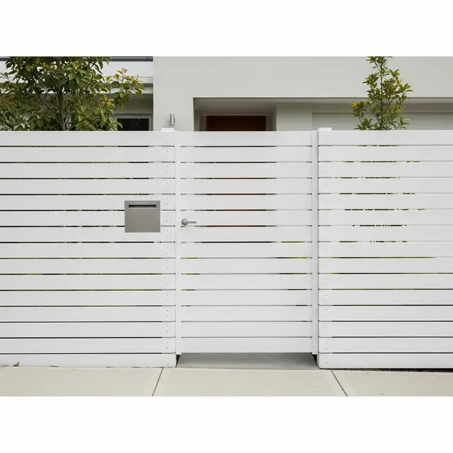 Model Pagar Putih Depan Rumah Bernuansa Clean dan Rapi (Image by Gemini AI)