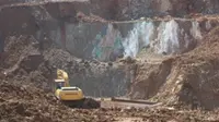 Aktivitas perusahaan tambang nikel di Desa Lamondowo, Kecamatan Andowia, Kabupaten Konawe Utara, Sulawesi Tenggara, terbukti merusak lingkungan. (dok. KLH)