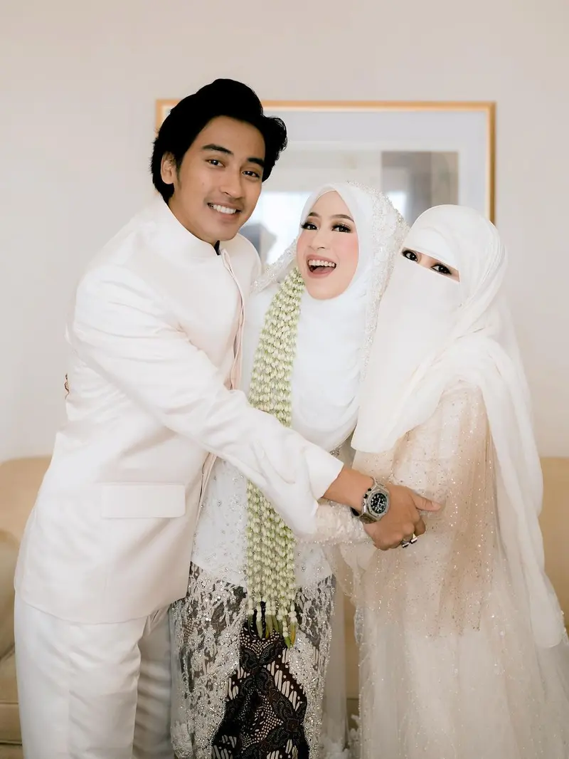 6 Gaya Abidzar Al-Ghifari Setia Dampingi Sang Kakak Adiba Khanza di Rangkaian Prosesi Pernikahan