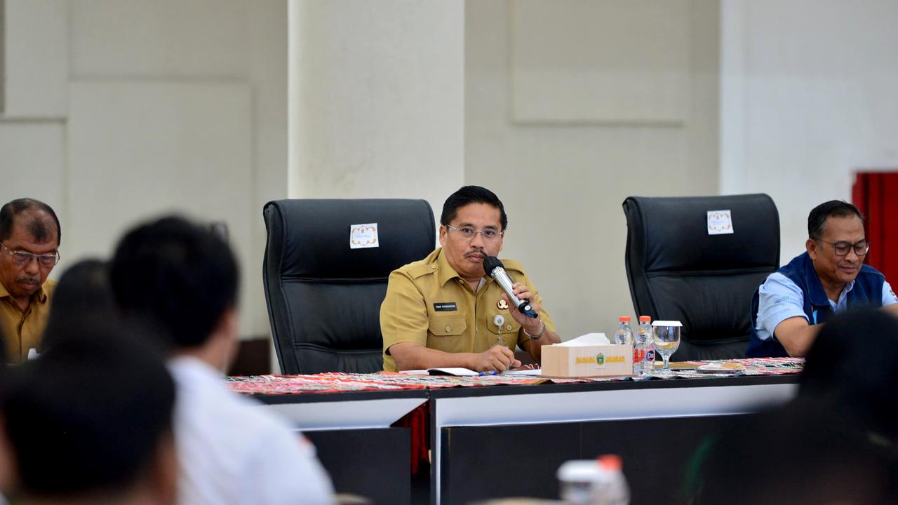 Sekdaprov Sumut Togap Simangunsong saat rapat koordinasi persiapan Aquabike Jetski World Championship