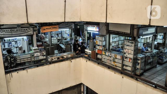 Pedagang Pasar Pramuka Kena Imbas Larangan Penjualan Obat Sirup Anak