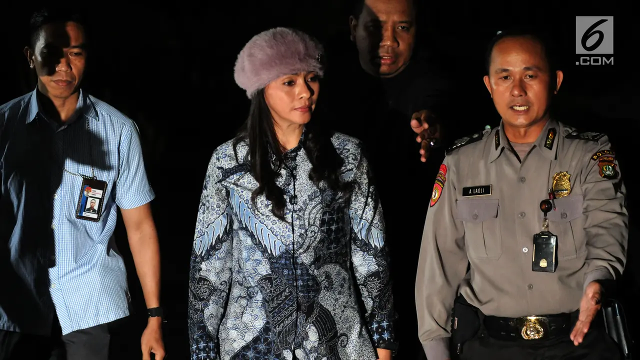 Ekspresi Bupati Kepulauan Talaud Sri Wahyumi Maria Terjaring OTT KPK