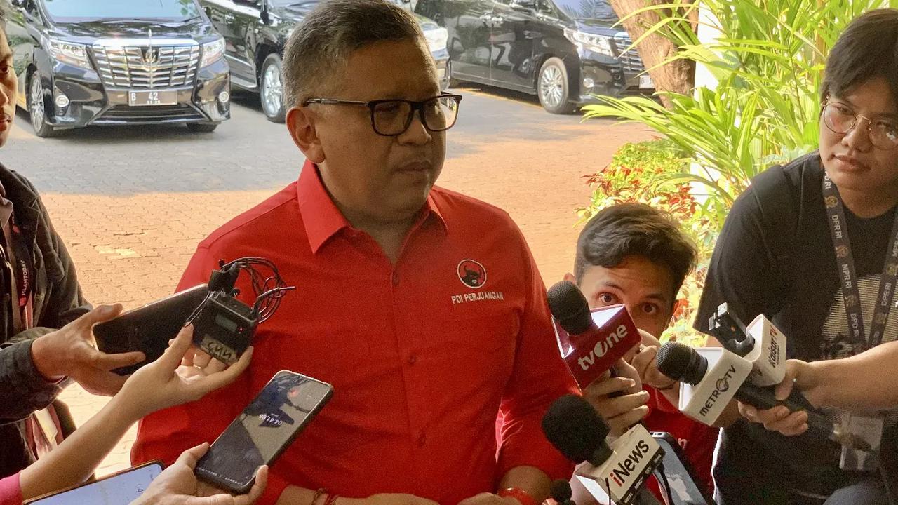 MK diharapkan mengambil keputusan yang jauh dari intervensi dan kepentingan. MK harus independen dalam mengambil keputusan.<br>