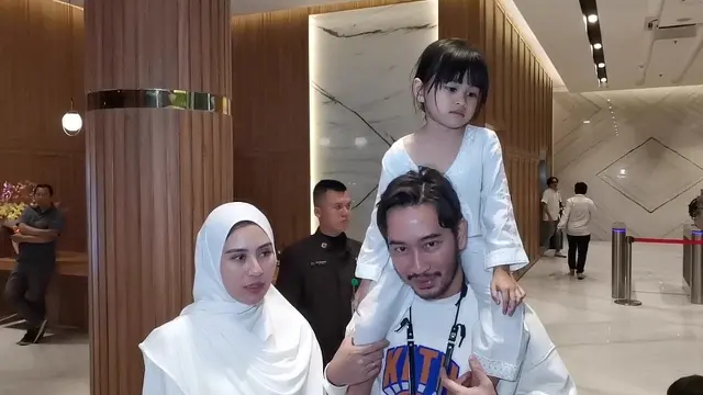 Jeje Govinda dan Syahnaz Sadiqah