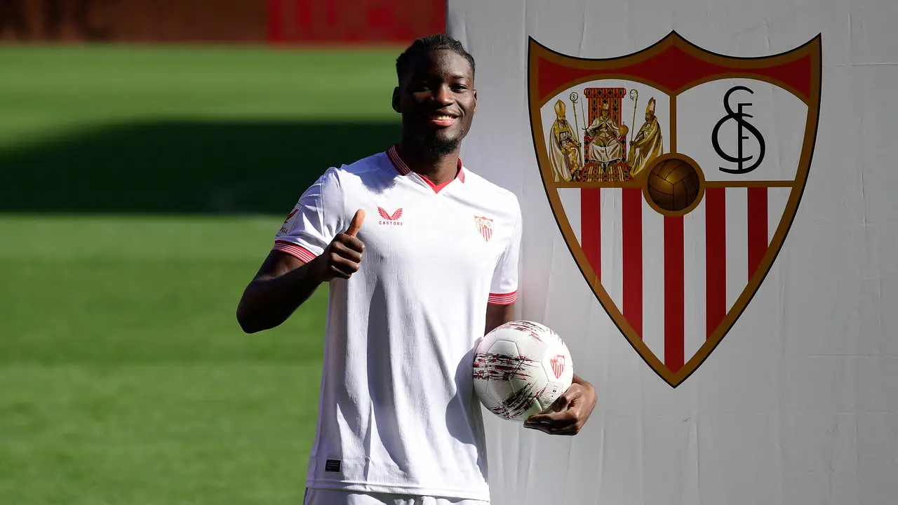 Lucien Agoume ke Sevilla