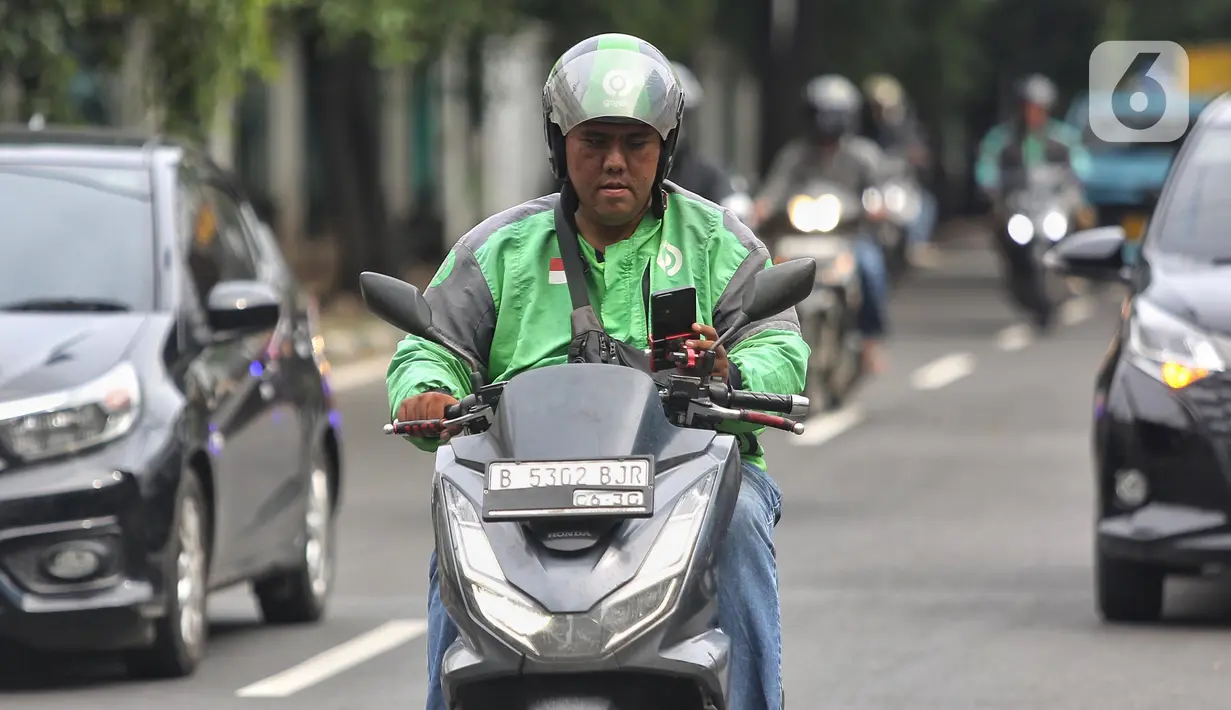 Karenanya, pengkajian tarif ini terus dilakukan secara mendalam. (Liputan6.com/Angga Yuniar)