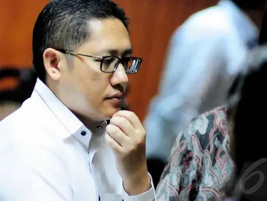 Haswandi menyatakan, eksepsi Anas sudah masuk materi sehingga harus dibuktikan dalam persidangan. Selain itu, hakim menilai KPK berwenang melakukan penuntutan tindak pidana pencucian uang (Liputan6.com/Faizal Fanani).