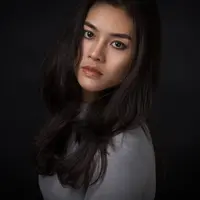 Ilustrasi perempuan penakut/copyrightshutterstock/Butsaya