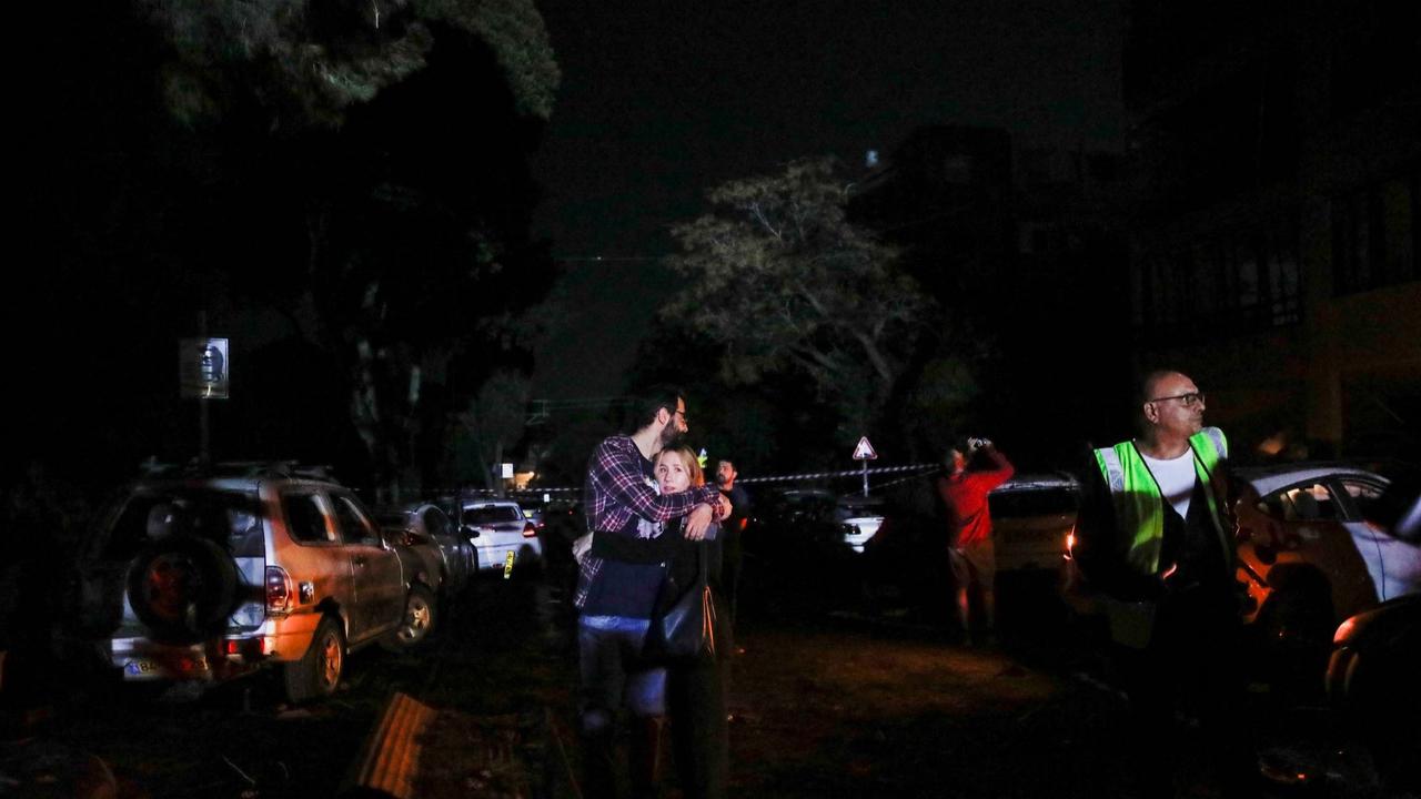 Kota di Israel Gelap Gulita Usai Dihujani Roket Hizbullah