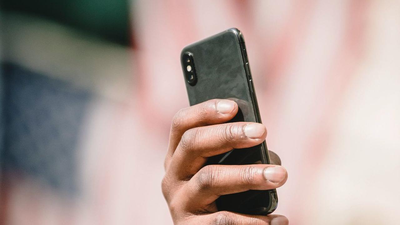 Pengertian Oversharing, Lengkap Beserta Penyebab dan Cara Mengatasinya
