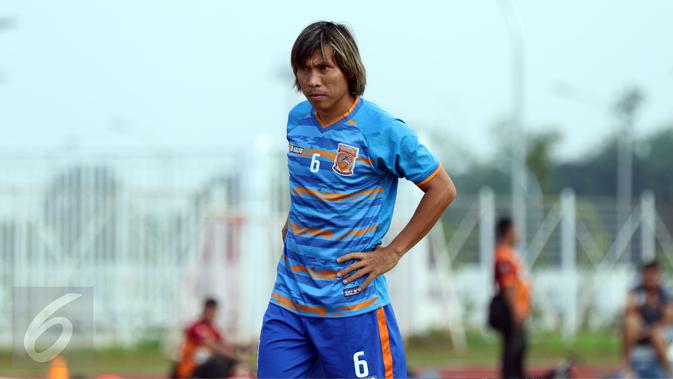 Gelandang Pusamania Borneo FC, Asri Akbar (Liputan6.com/Helmi Fithriansyah)