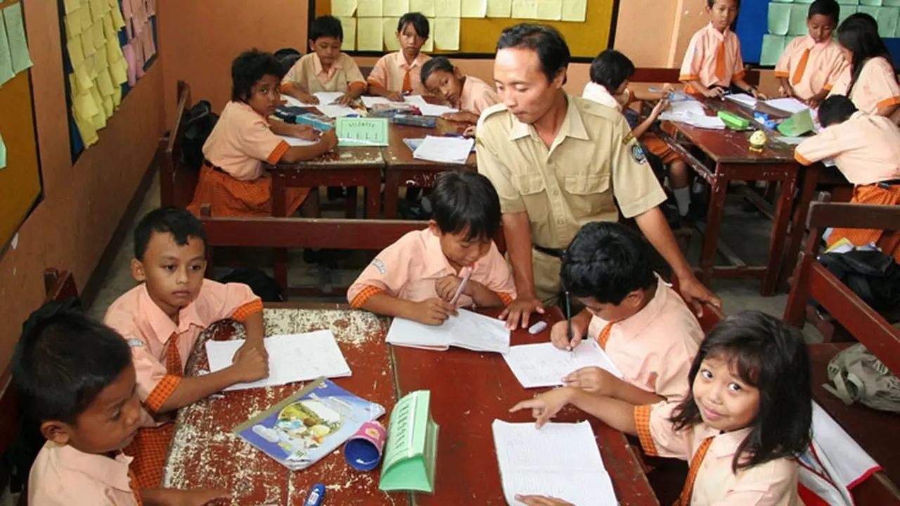 [Bintang] Ucapan Hari Guru Nasional di Dunia Maya
