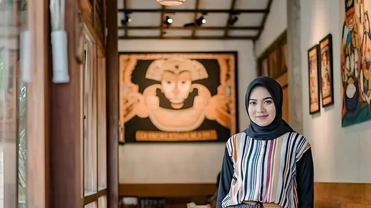 7 Ide Padanan Model Celana Lebar yang Nyaman dan Kelihatan Tetap Stylish, Cocok Buat Nongkrong di Coffeshop