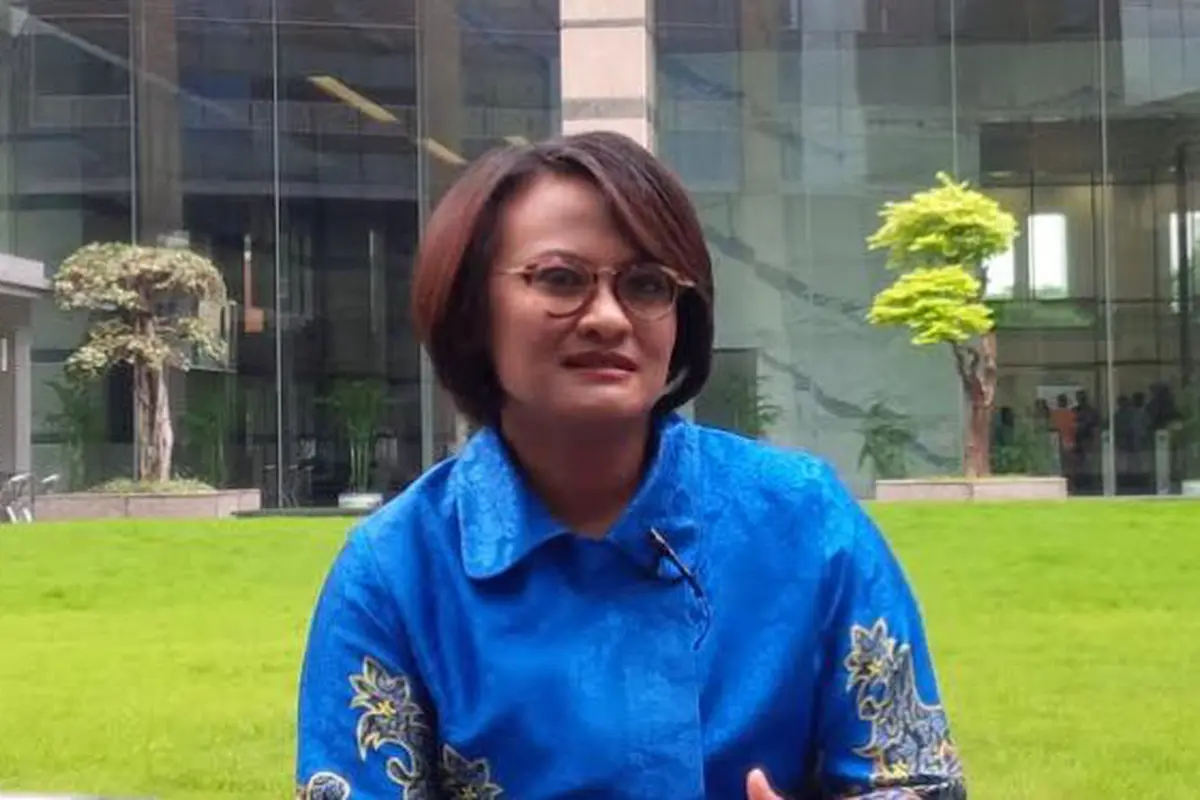 CEO XL, Dian Siswarini