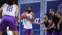 CLS Knights Indonesia mendatangkan dua pemain asing anyar yakni Douglas Herring Jr. dan Darryl Finesse Watkins. (dok. CLS Knights Indonesia)