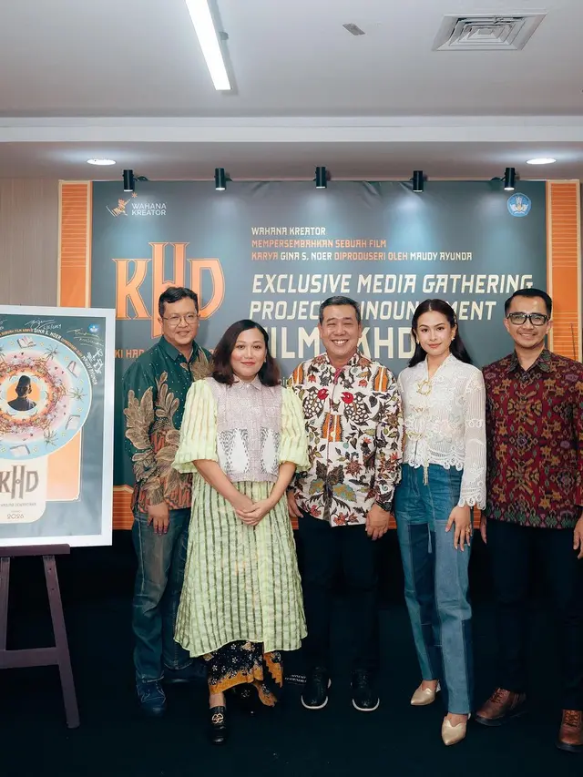 Maudy Ayunda jadi produser film (Instagram/maudyayunda)