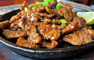 Tumis Daging Sapi Saus Tiram by Meta AI