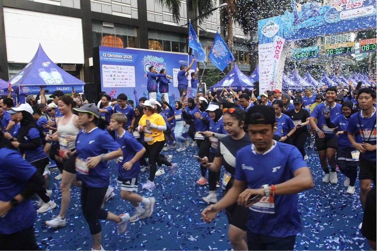 FOTO: Ribuan Pelari Ikuti Crystalin RunXperience 2025 di Lippo Mall Nusantara
