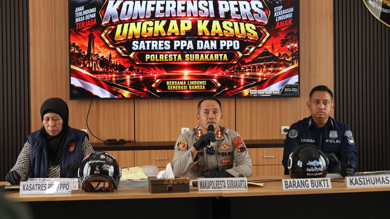 Ugal-ugalan, 2 Remaja Ditangkap Usai Pamer Celurit di Underpass Joglo Solo