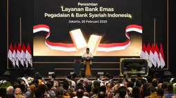 Presiden Prabowo berharap dengan adanya bank emas dapat meningkatkan PDB sekitar Rp 245 triliun, membuka lapangan pekerjaan baru sebanyak 1,8 juta, memperkuat devisa, dan membantu menghemat devisa negara. (BAY ISMOYO/AFP)