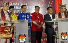 Epyardi Asda dan Ekos Albar Daftar ke KPU Sumbar, Diantar Simpatisan dan Tujuh Partai Pengusung
