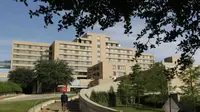  Texas Health Presbyterian Hospital tempat dirawatnya seorang pria yang didiagonosa virus Ebola di Amerika Serikat. (Foto: NY Daily News)