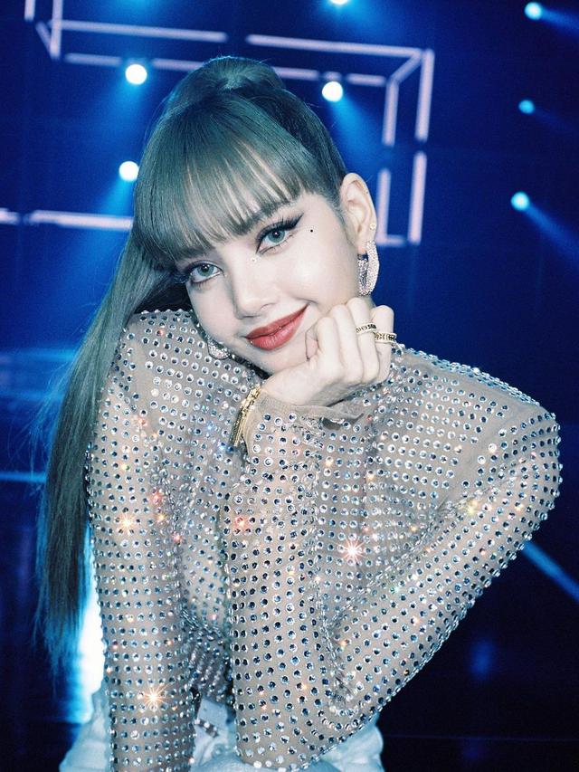 Lisa BLACKPINK