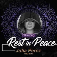 Dunia hiburan Tanah Air kembali berduka. Artis Julia perez meninggal dunia setelah berjuang melawan kanker serviks yang dideritanya. (Desain: M. Iqbal Nurfajri/Bintang.com)