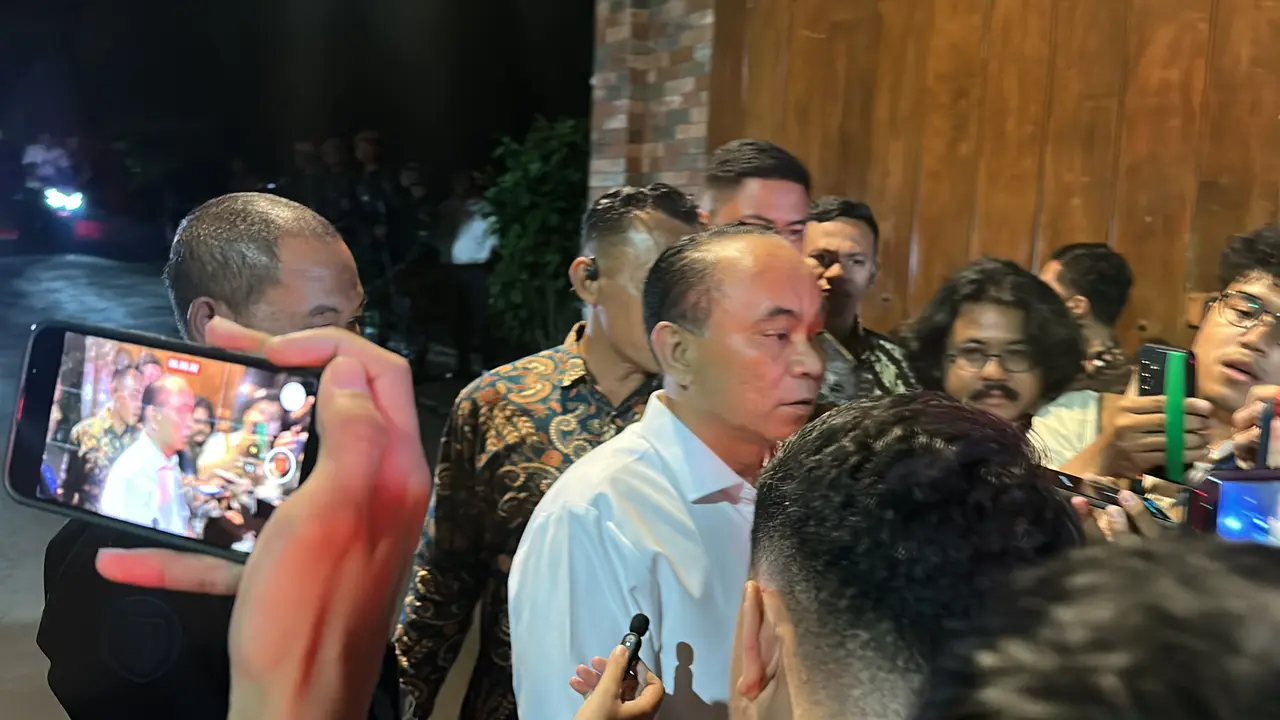 Menteri Komunikasi dan Informasi (Menkominfo) Budi Arie Setiadi usai menghadiri pembekalan calon menteri kabinet pemerintahan Prabowo Subianto.
